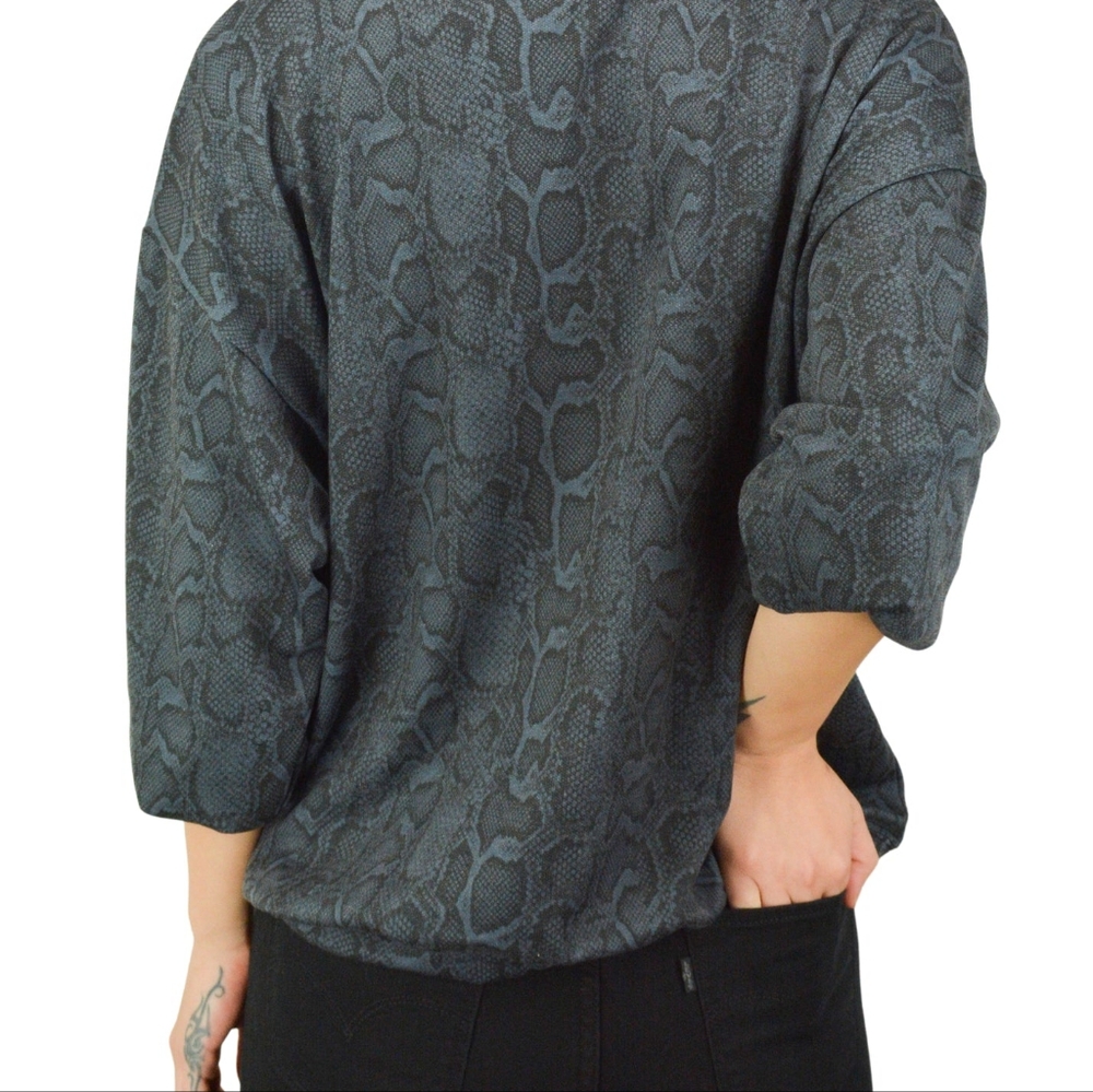 NWT top - Picture 3 of 5